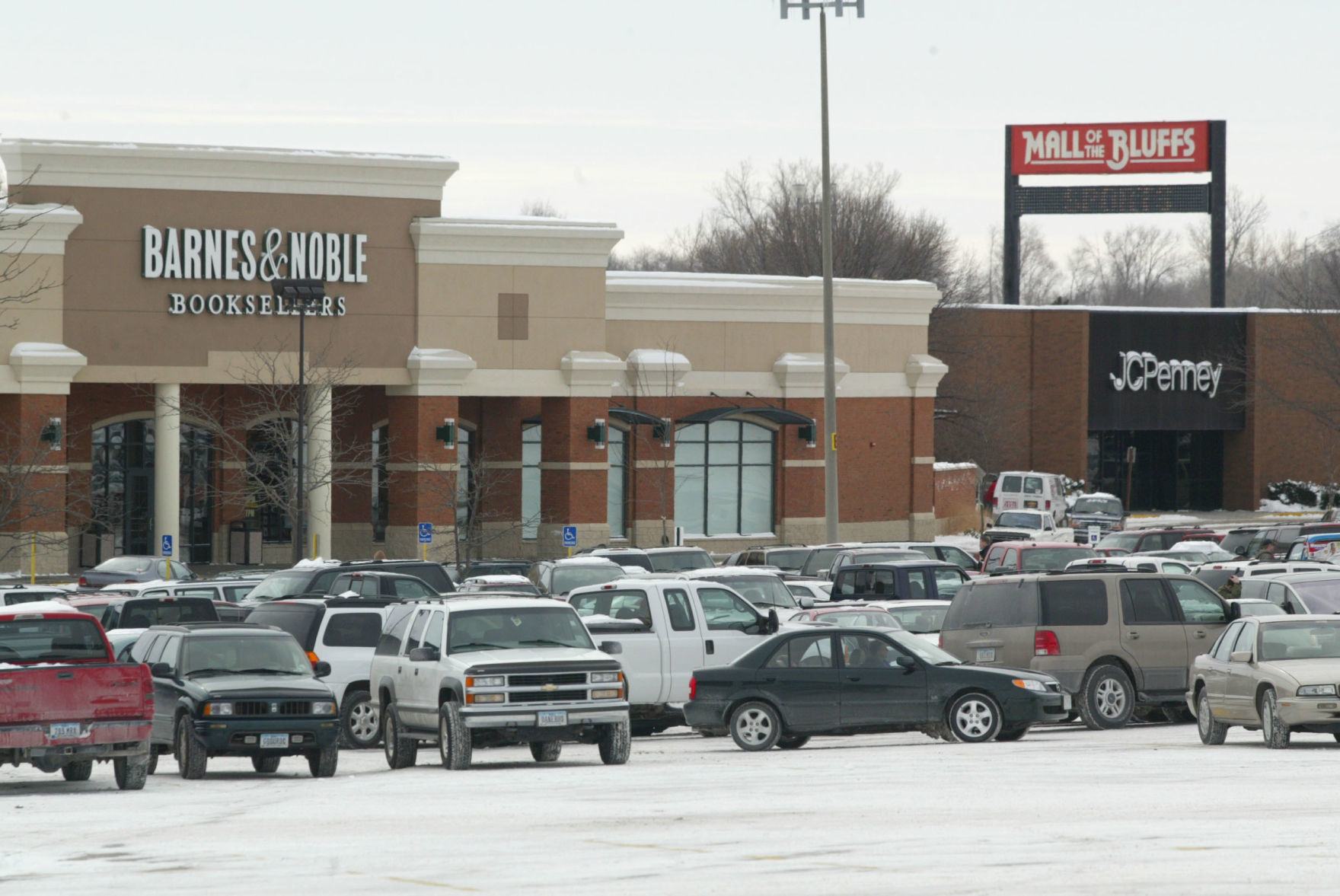 Mall of the Bluffs